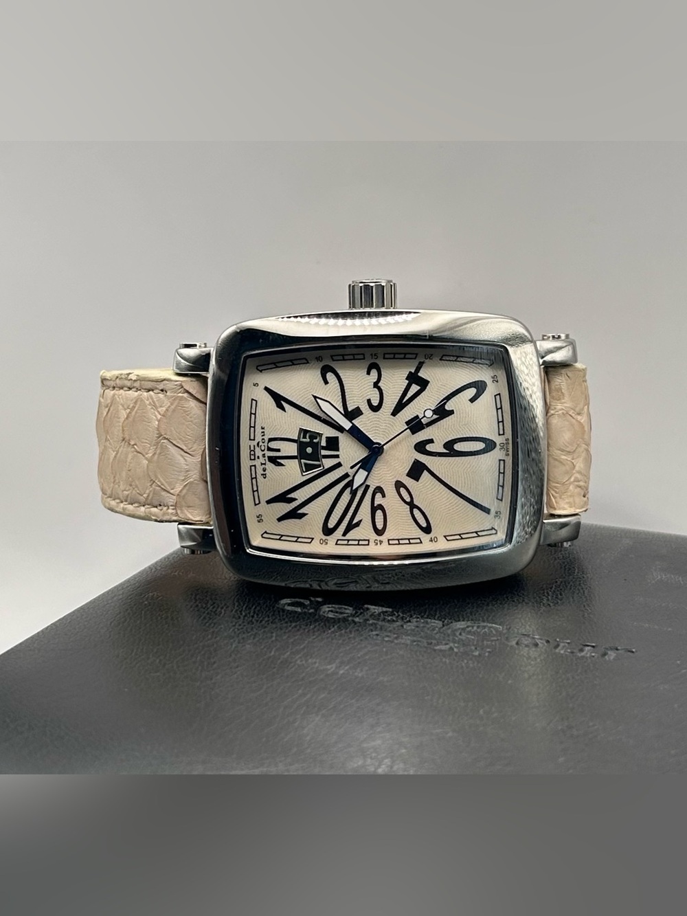 DeLacour Via Larga Men’s Limited Edition White Dial And Strap Quartz 36mm Watch